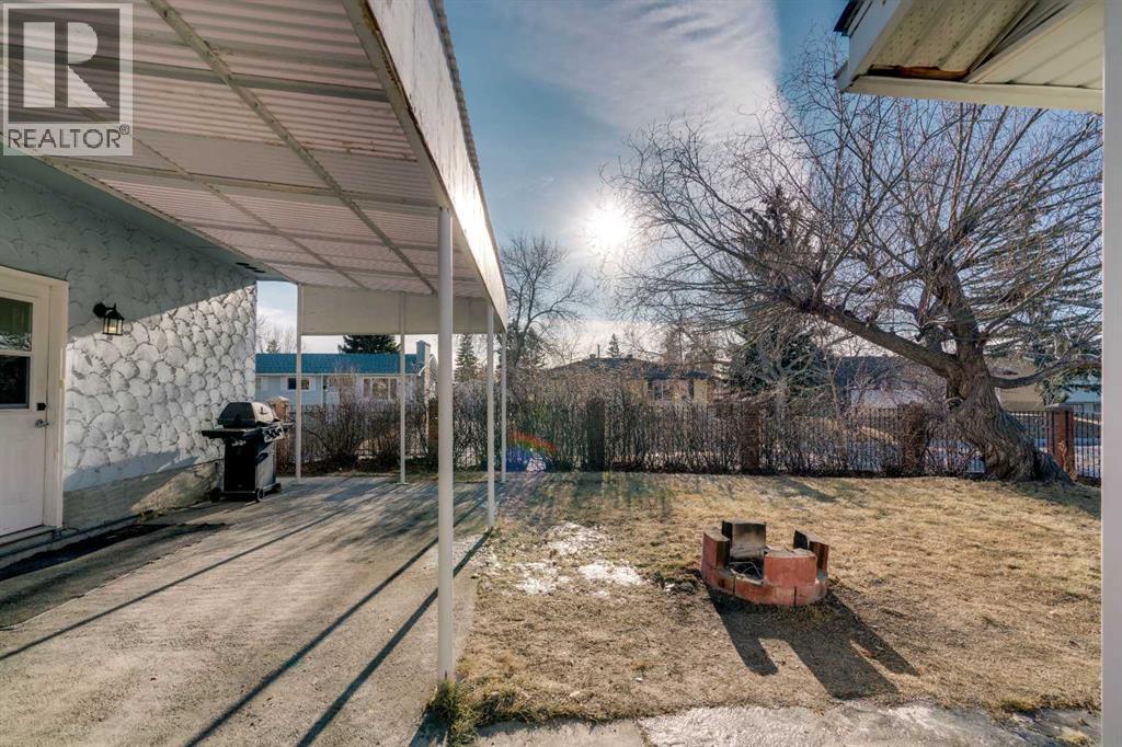 Single Family House Bungalow for Sale in  Huntham Place NE Huntington Hills Calgary 