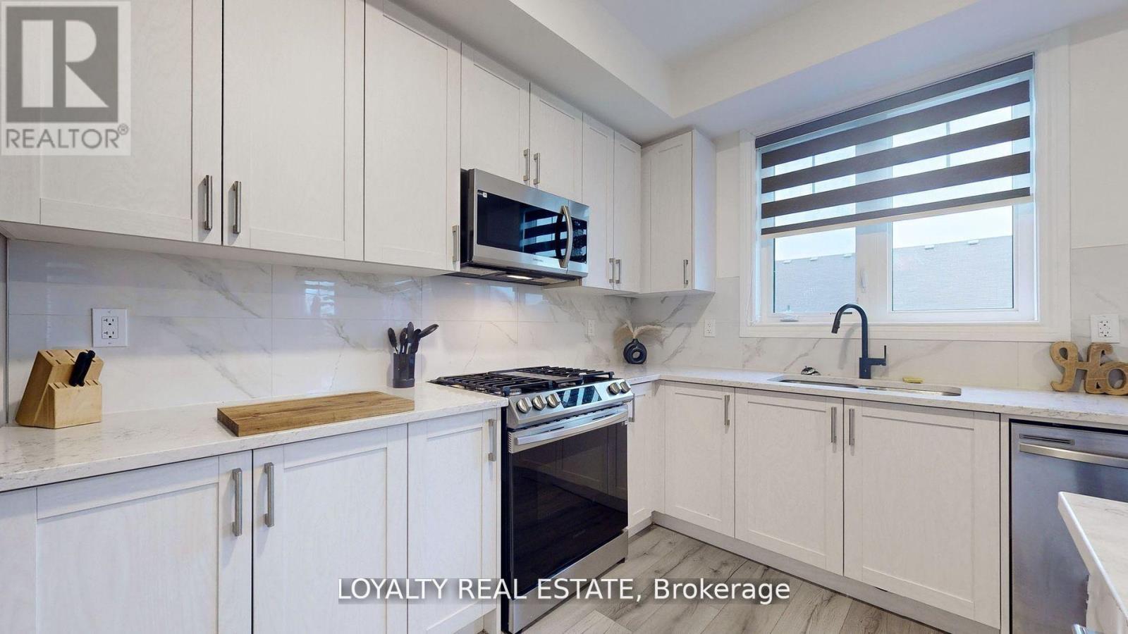 35 BAVIN STREET - 9