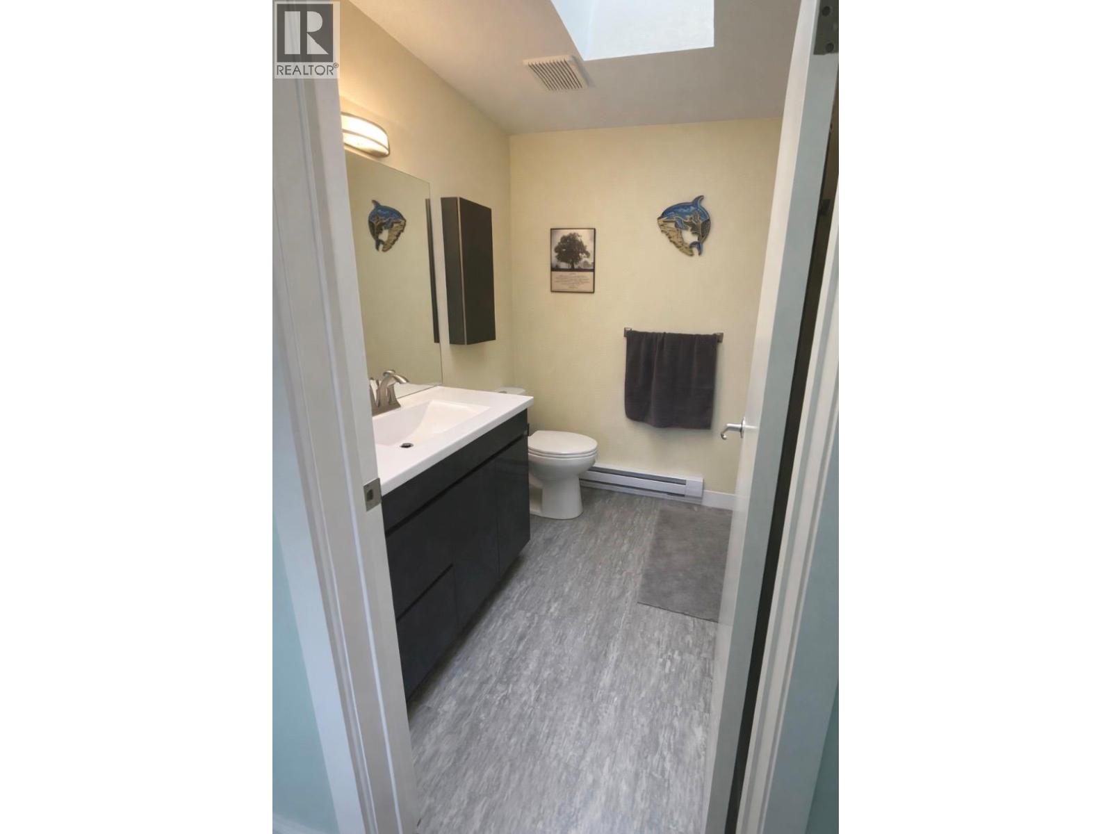 2052 Atkinson Street, Penticton