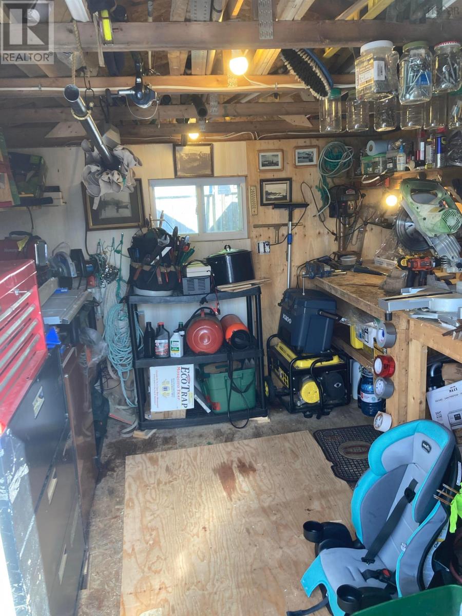 Property 21 of 22 of 214 Parklane Drive