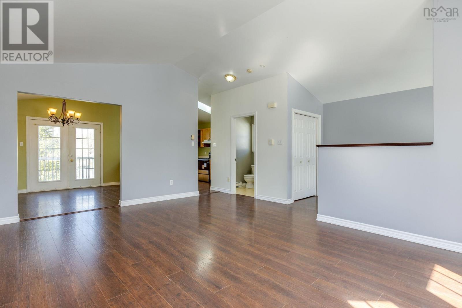 Property 48 of 50 of 252 Jeep Crescent