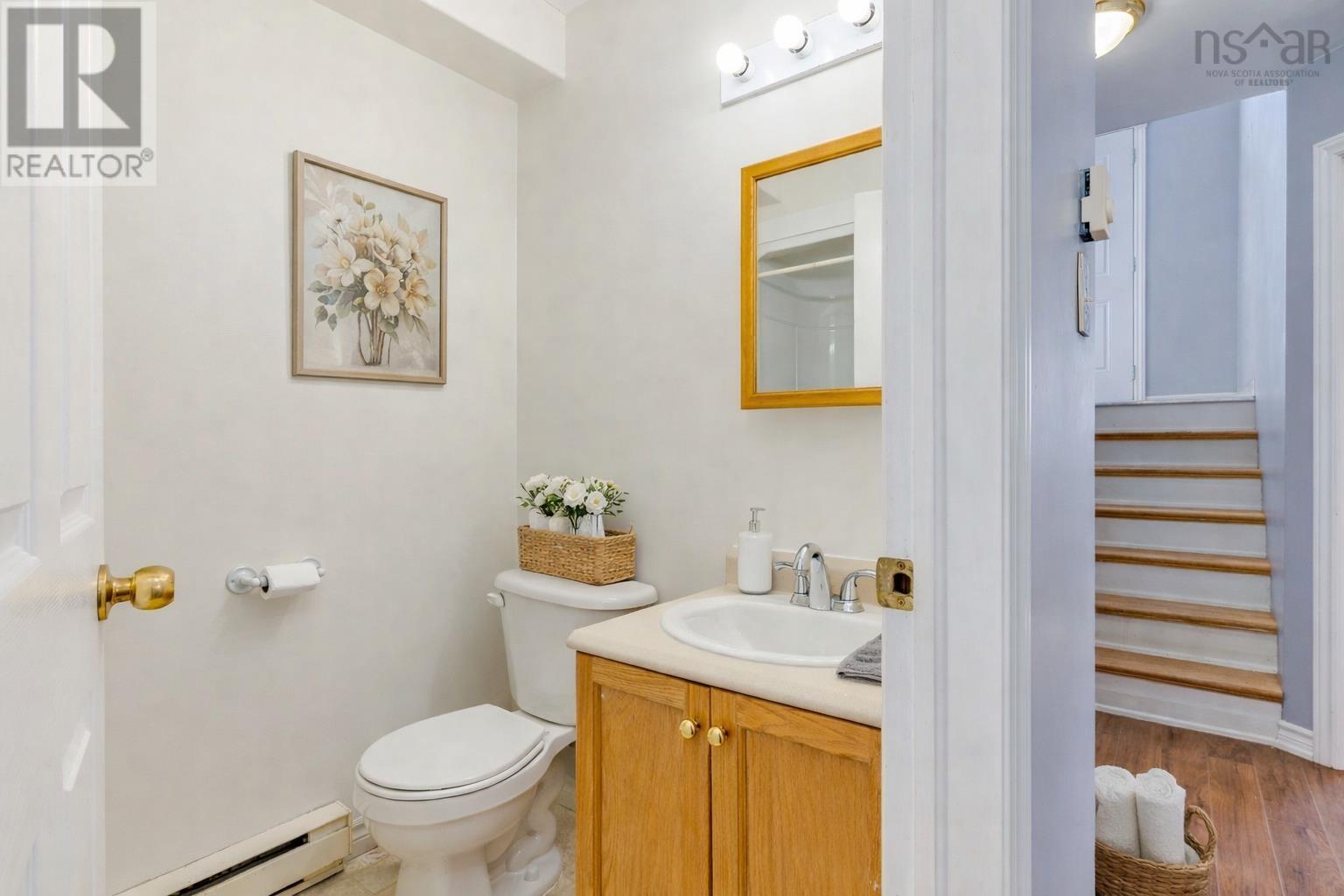 Property 3 of 50 of 252 Jeep Crescent