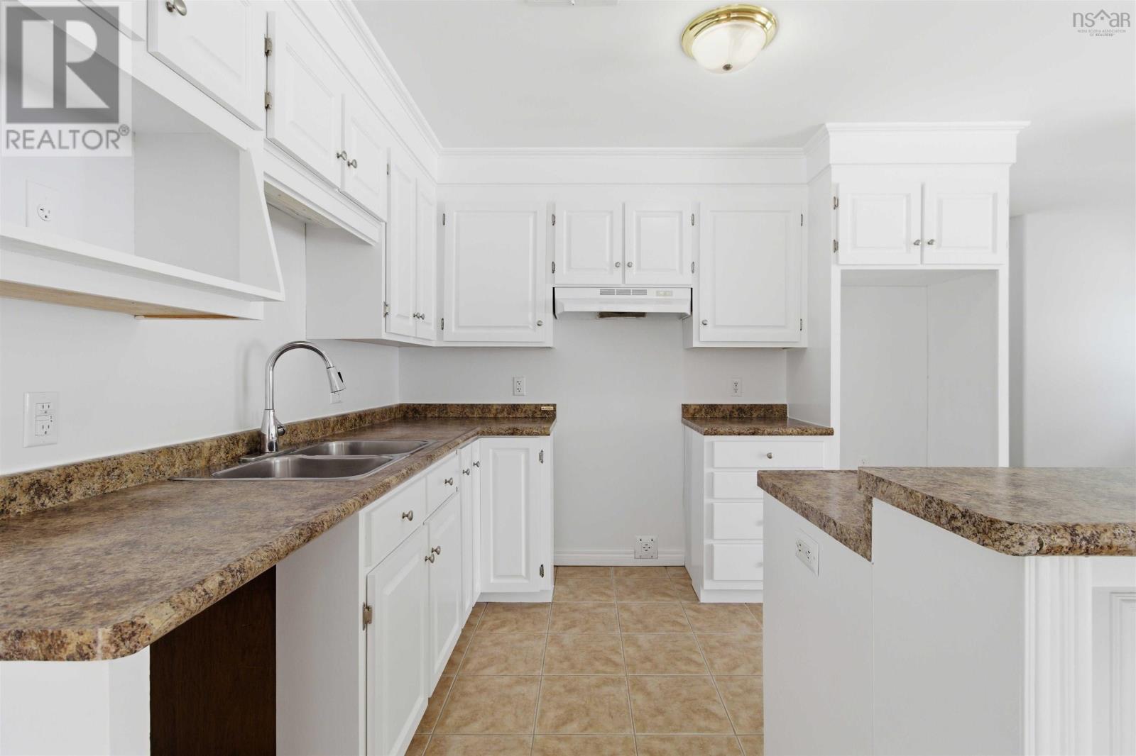 Property 12 of 50 of 331 Hollingsworth Drive