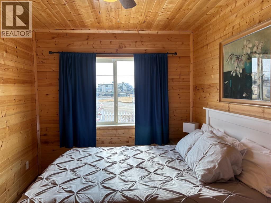 
          26 Mount Vista Drive
            <br/>
            <span>Hill Spring</span>
            , 
            <span>AB</span>
             <span>T0K1E0</span>
         - Photo 7