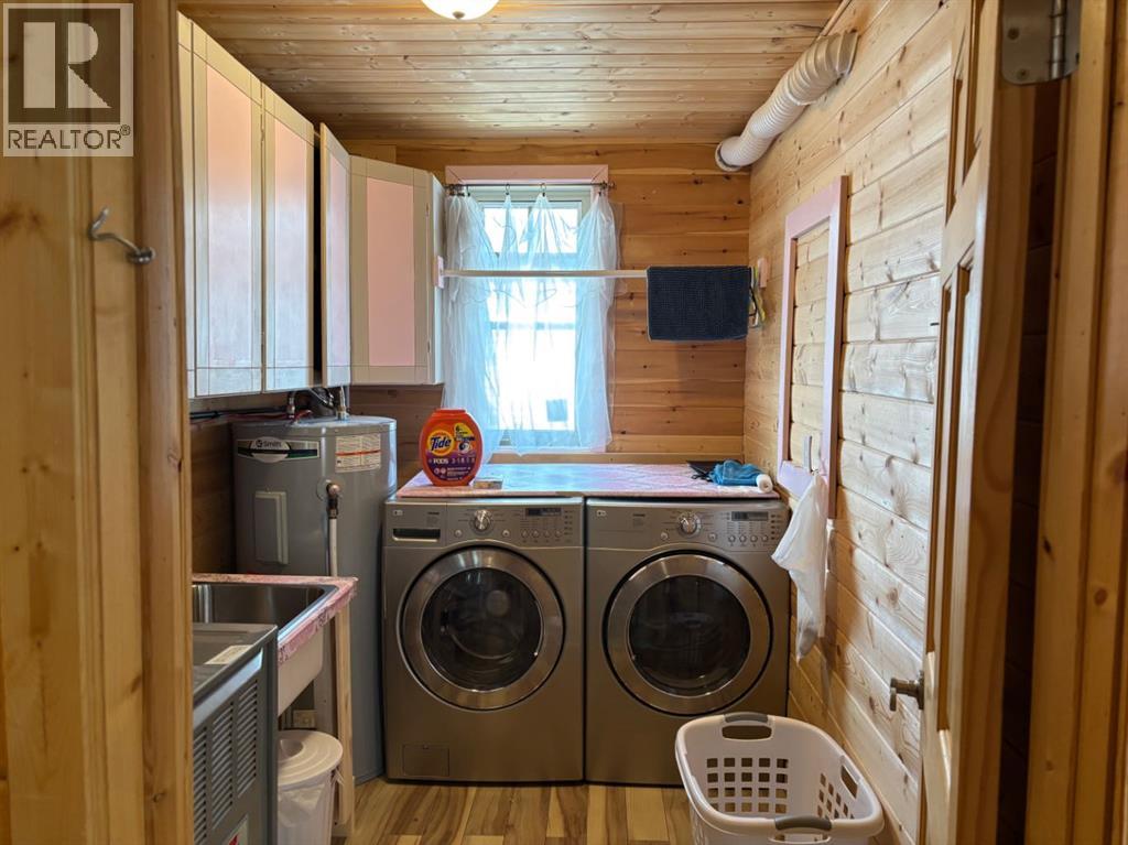 
          26 Mount Vista Drive
            <br/>
            <span>Hill Spring</span>
            , 
            <span>AB</span>
             <span>T0K1E0</span>
         - Photo 11