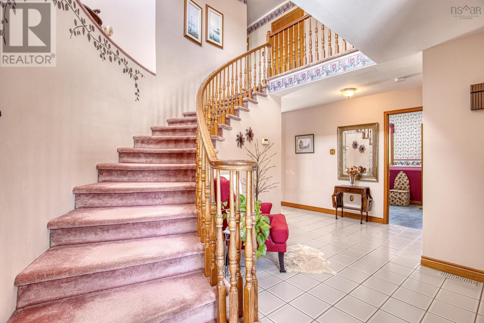 Property 33 of 36 of 122 Northcliffe Drive