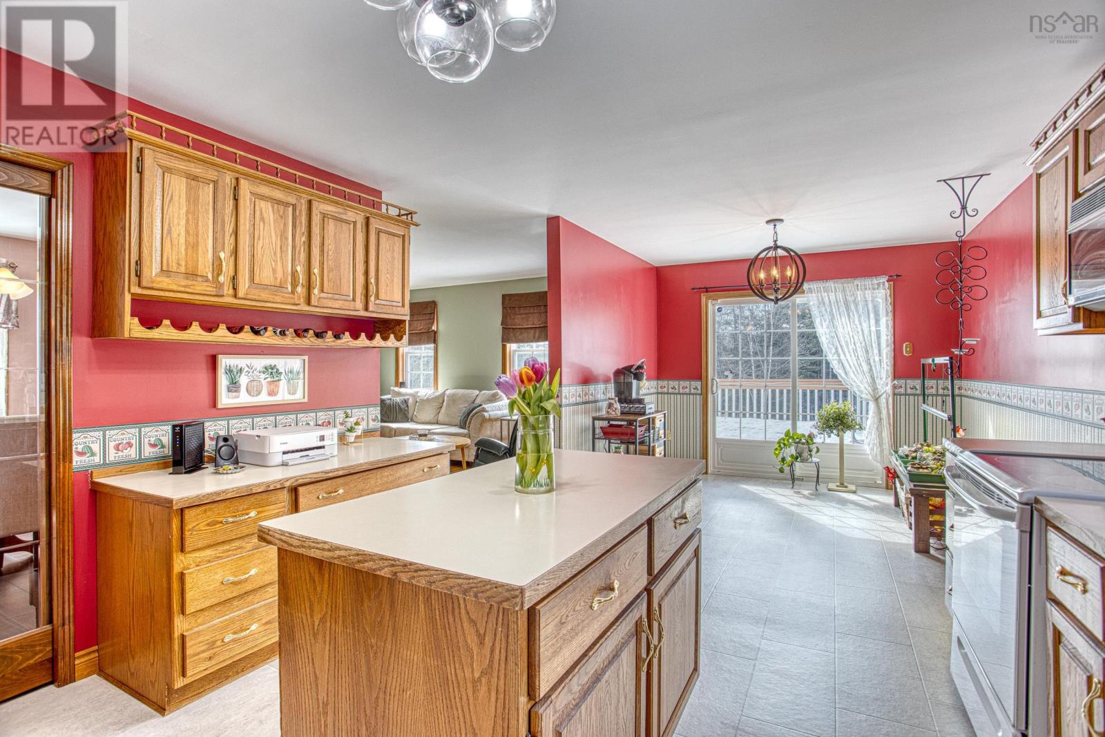 Property 10 of 36 of 122 Northcliffe Drive