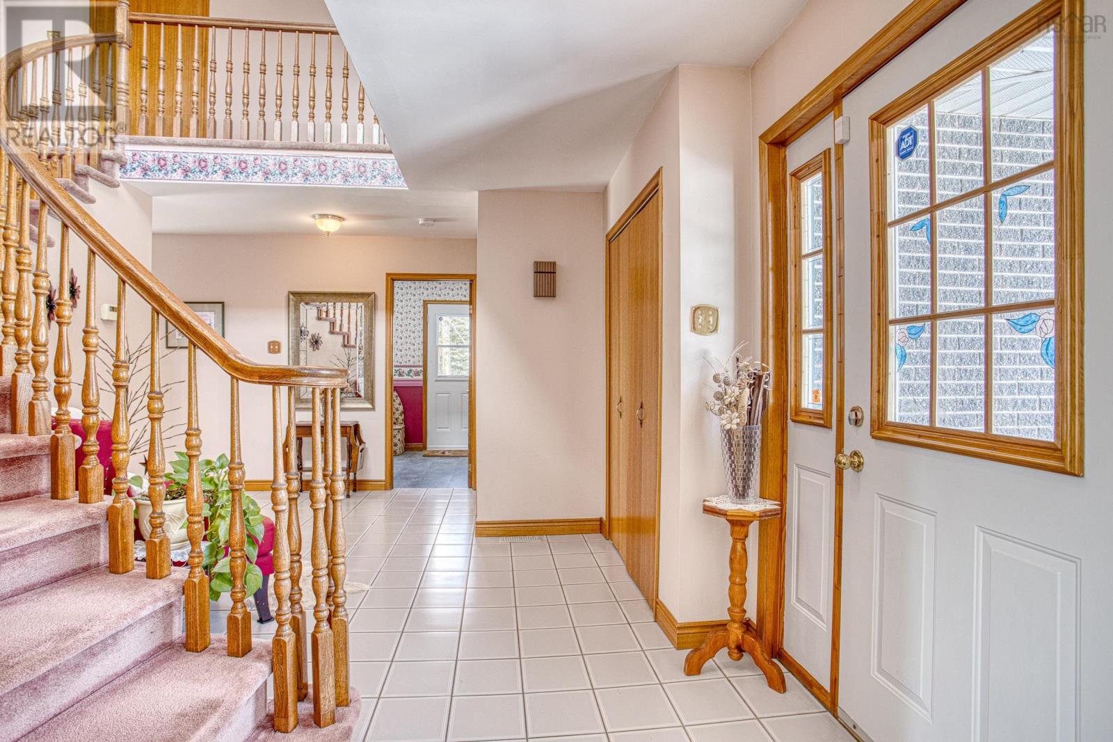 Property 6 of 36 of 122 Northcliffe Drive