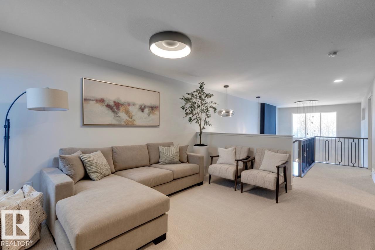 3280 Chernowski WY SW, Edmonton