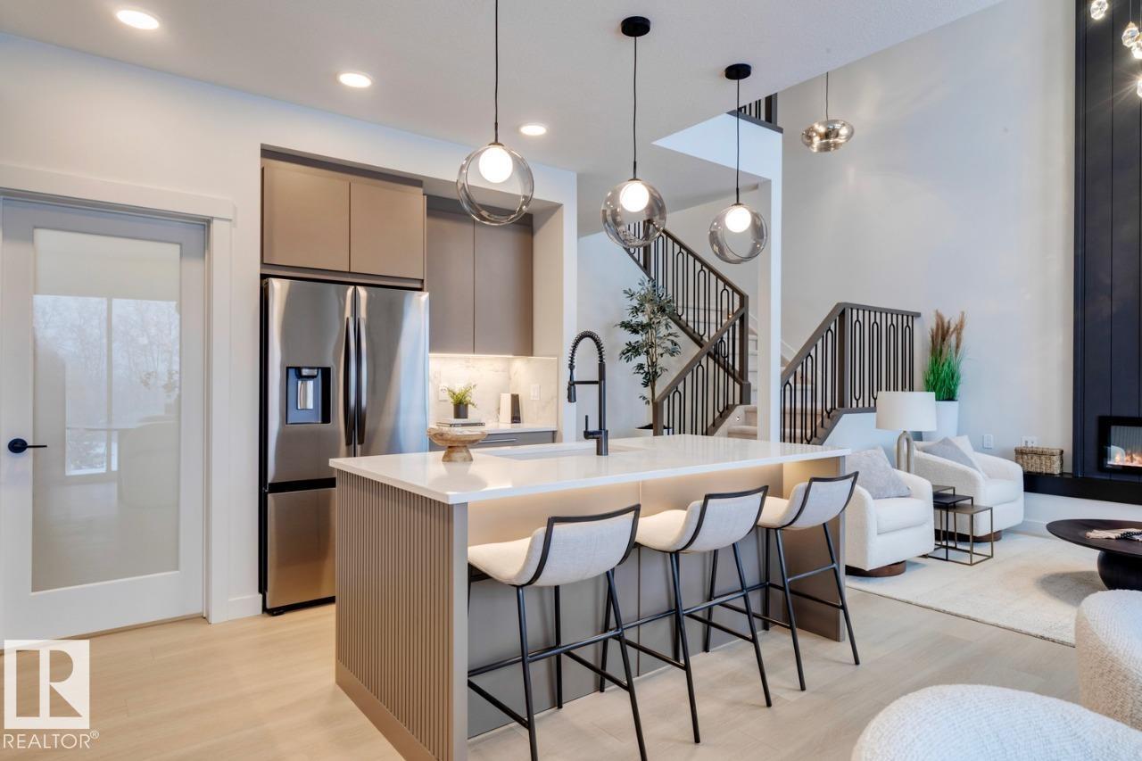 3280 Chernowski WY SW, Edmonton