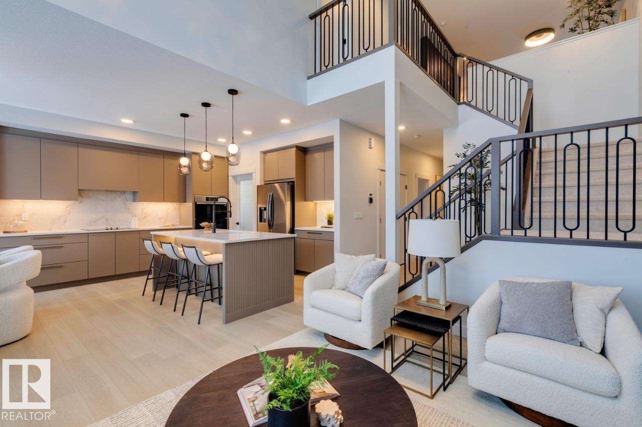 3280 Chernowski WY SW, Edmonton