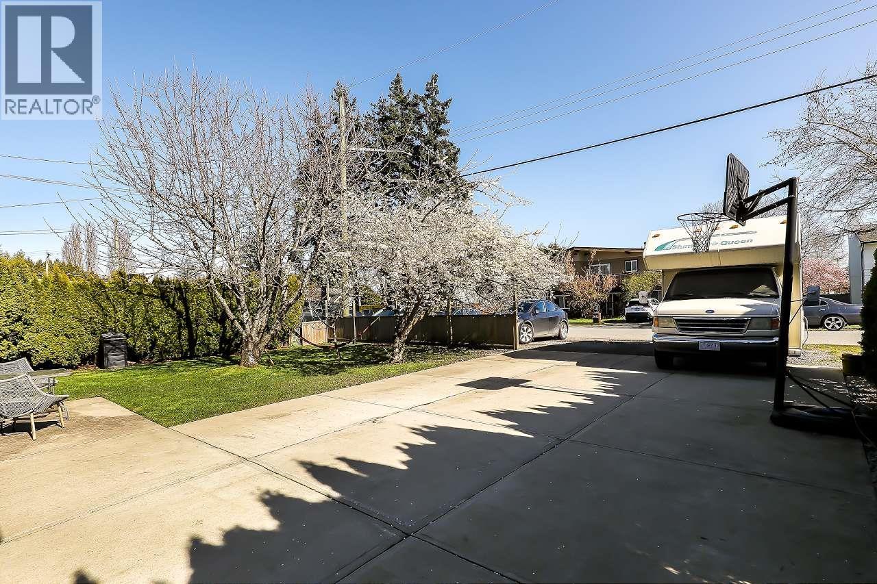 5007 60A Street, Ladner