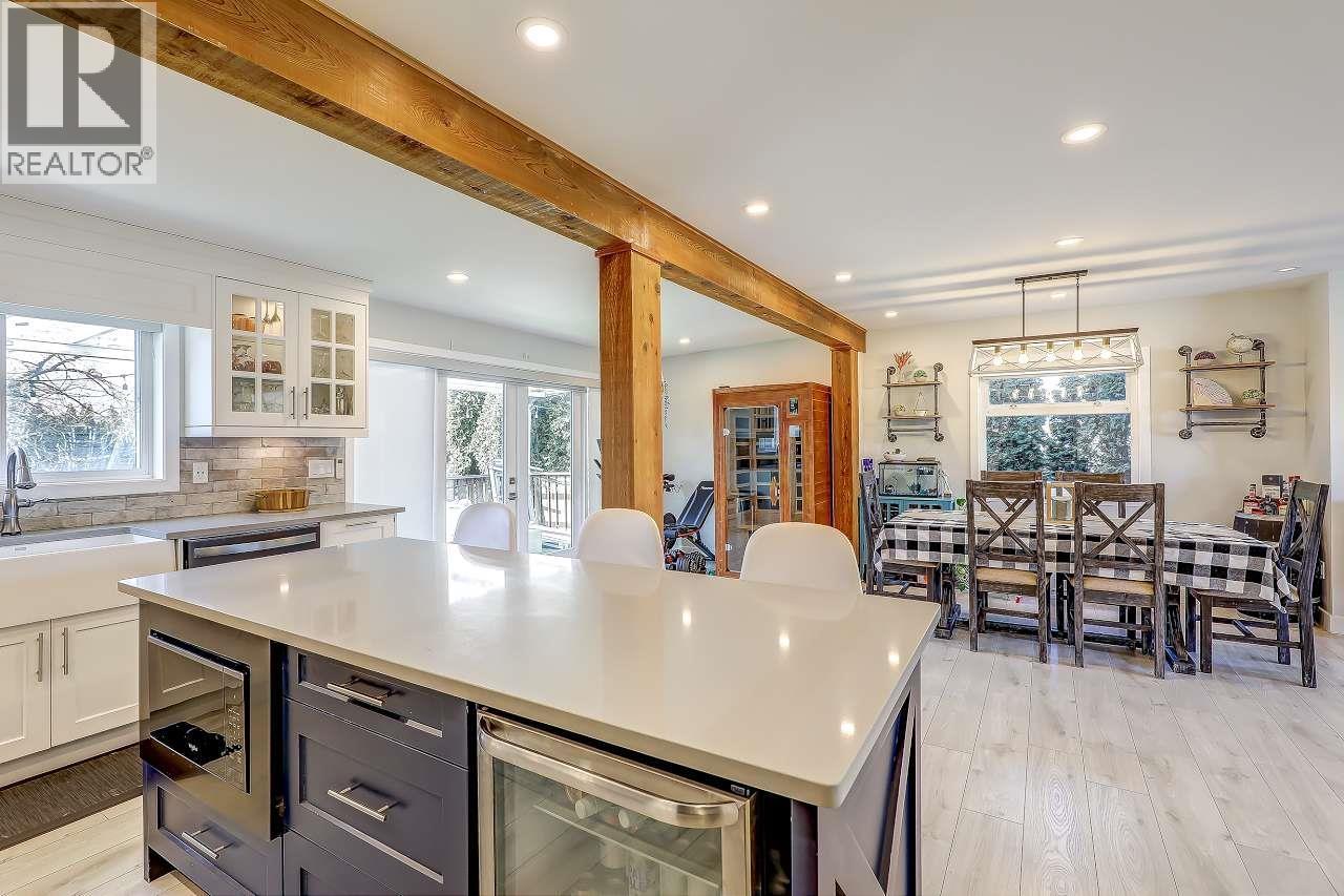 5007 60A Street, Ladner