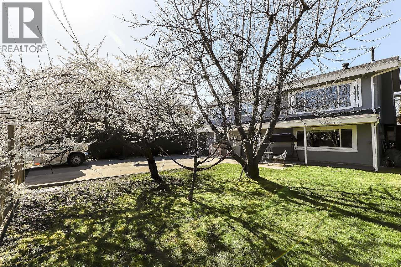 5007 60A Street, Ladner