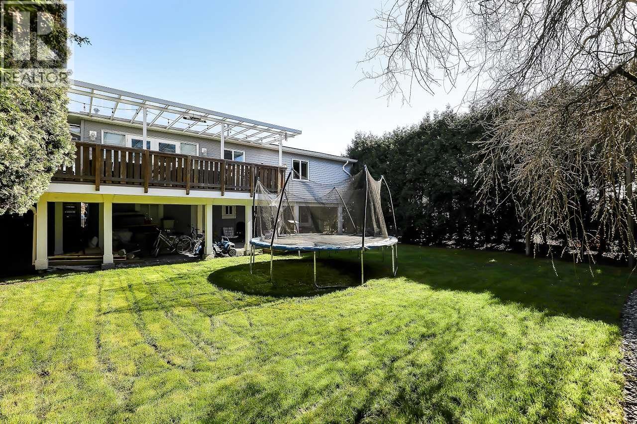 5007 60A Street, Ladner