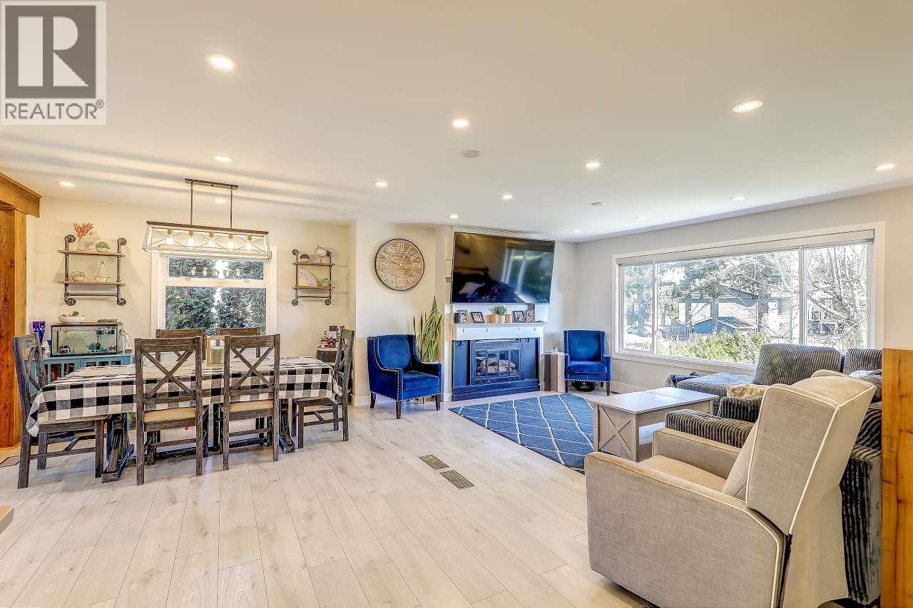 5007 60A Street, Ladner