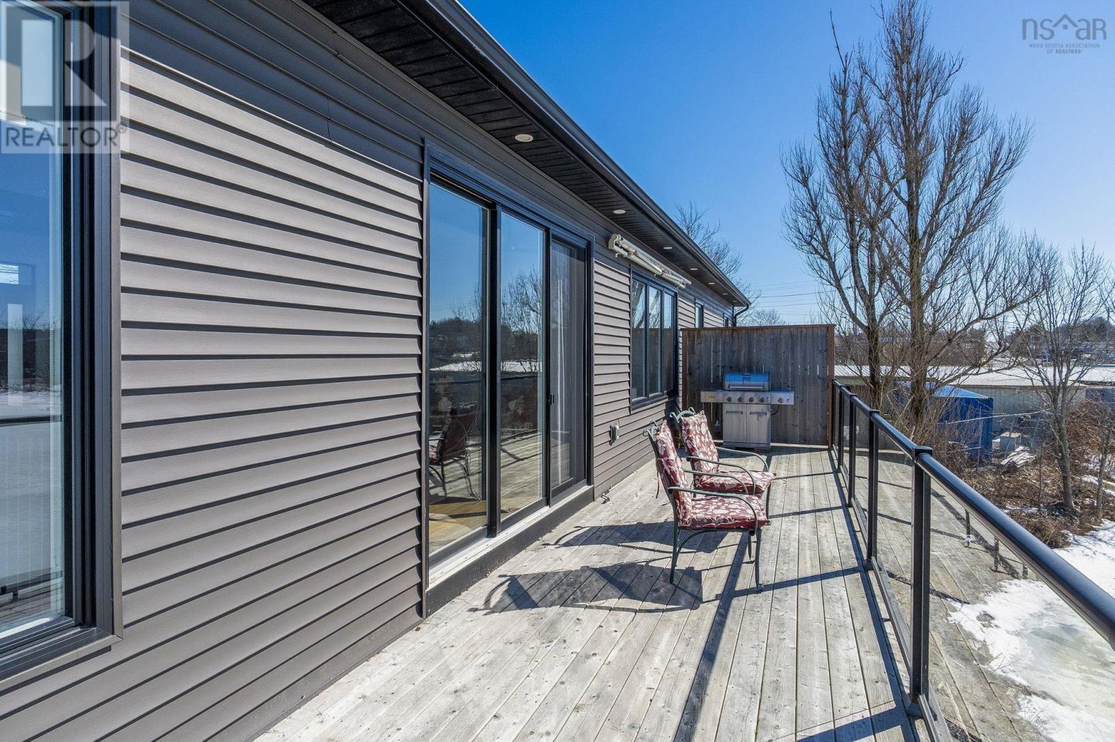 Property 41 of 50 of 30 Montague Road