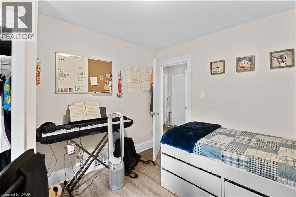 33 CLINE AVENUE N - 6