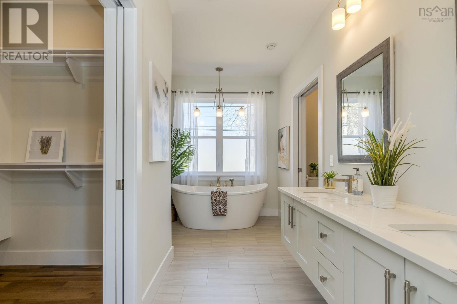 Property 28 of 50 of 30 Montague Road