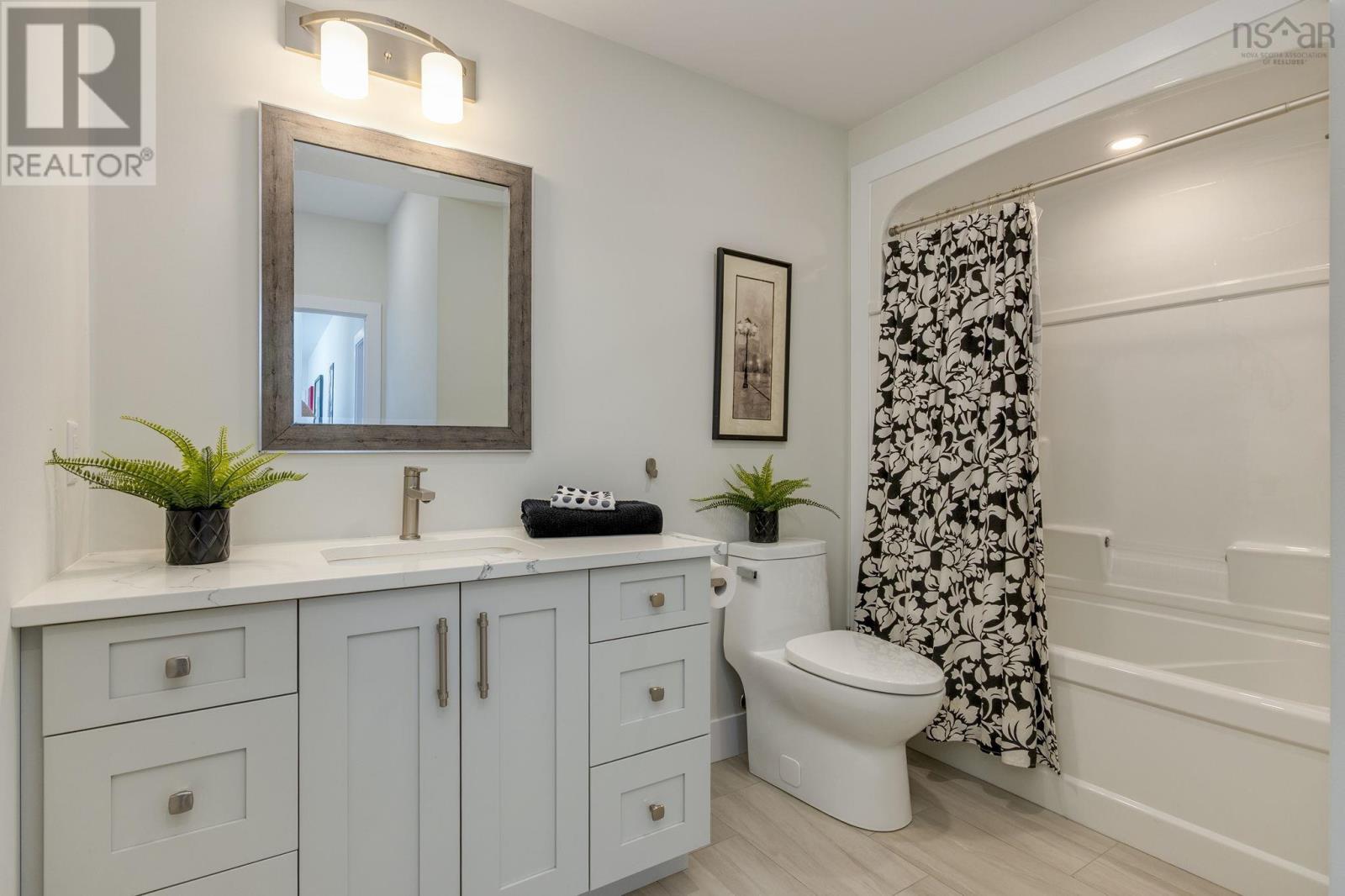 Property 38 of 50 of 30 Montague Road