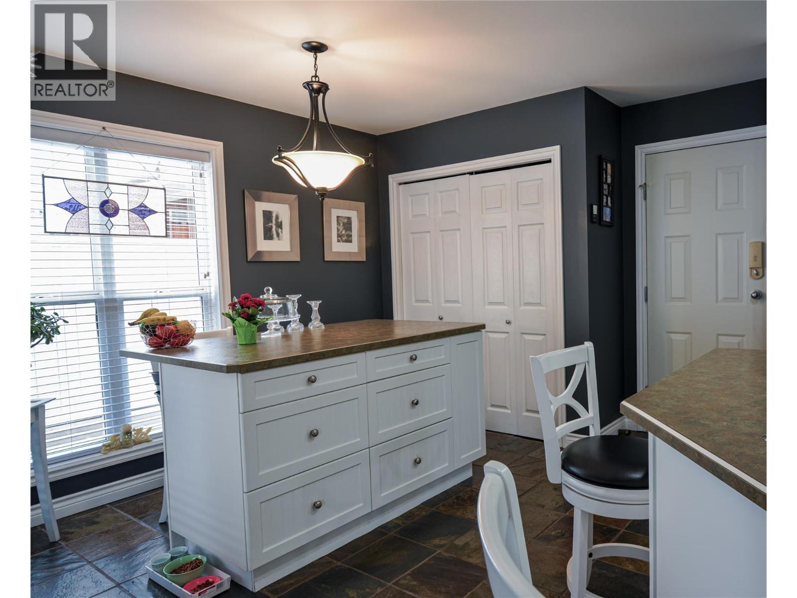 2852 JUNIPER Drive, Penticton