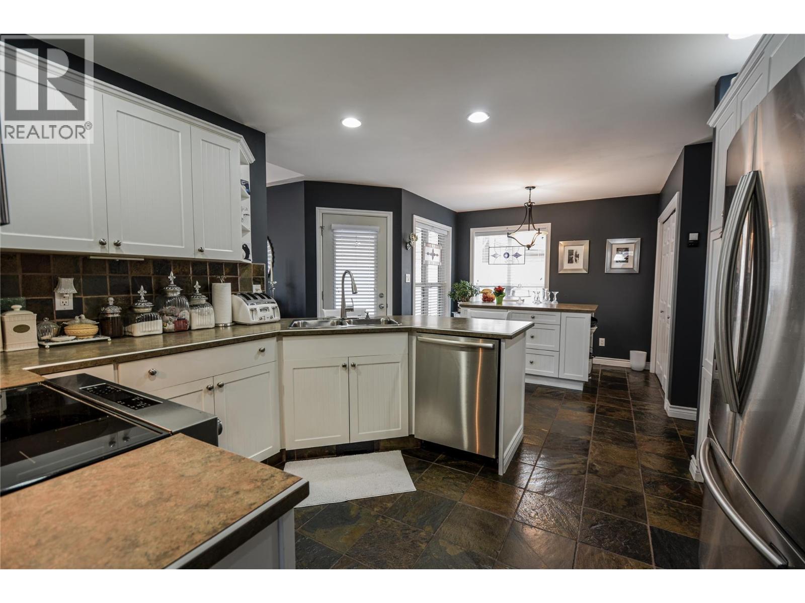 2852 JUNIPER Drive, Penticton