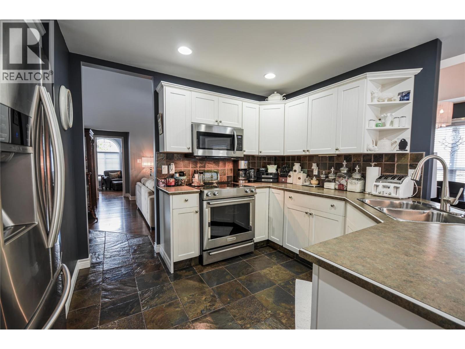 2852 JUNIPER Drive, Penticton