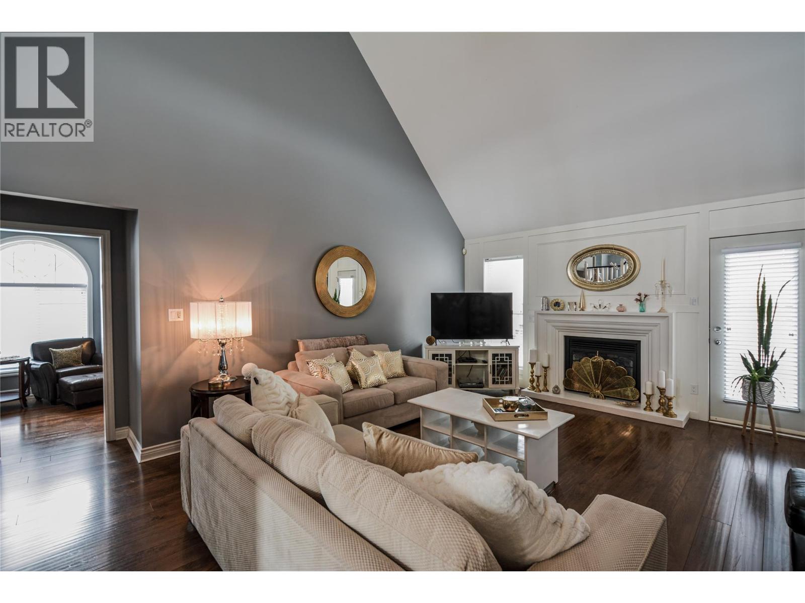 2852 JUNIPER Drive, Penticton