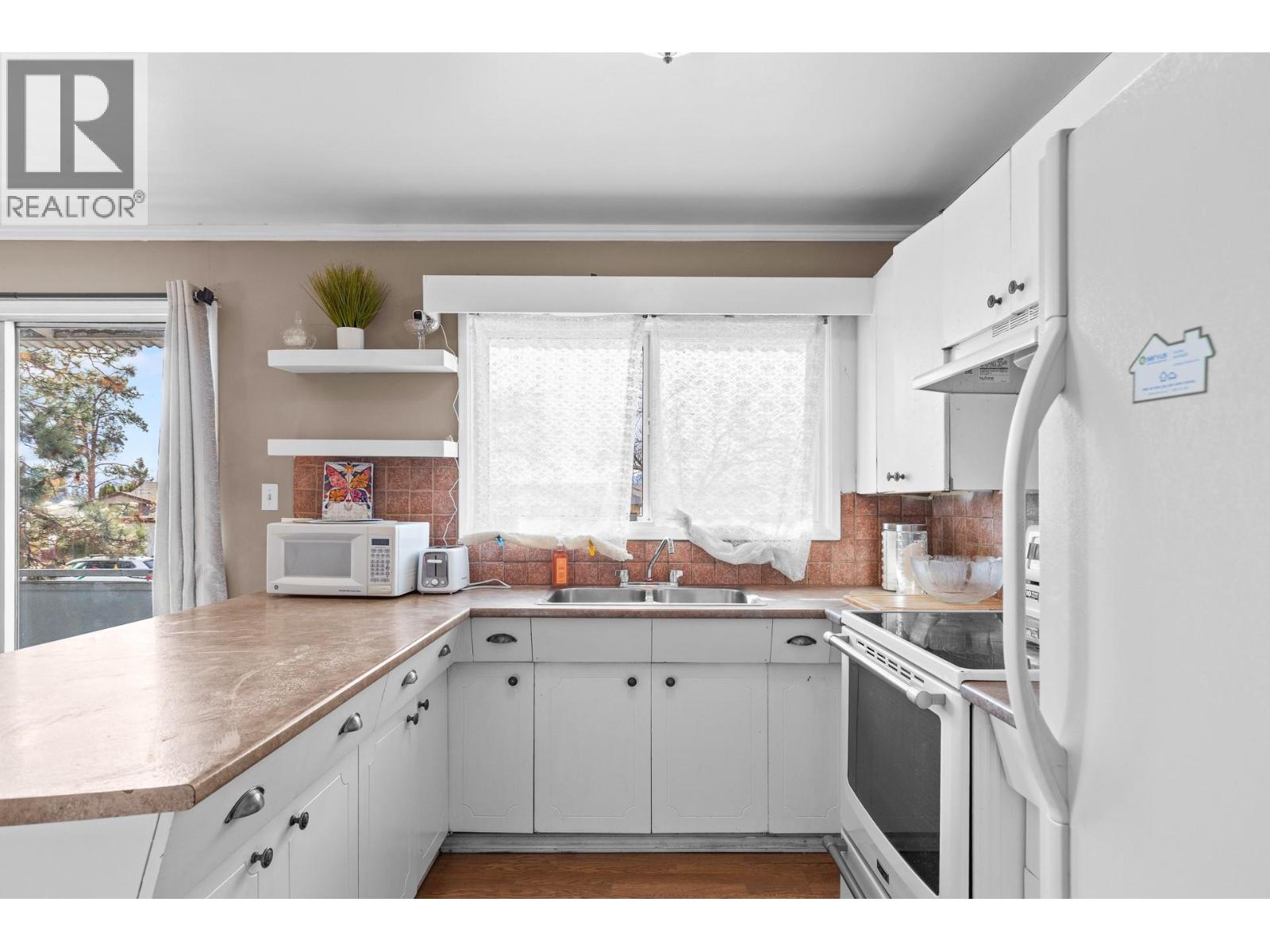 455 Dougall Road S, Kelowna