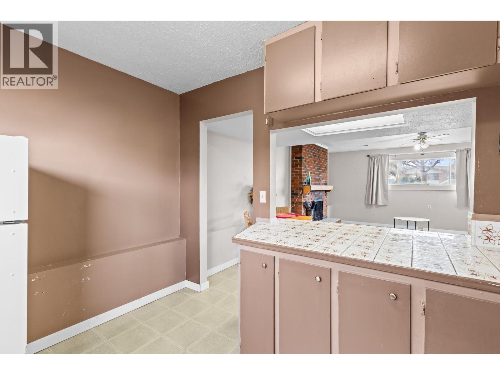 455 Dougall Road S, Kelowna