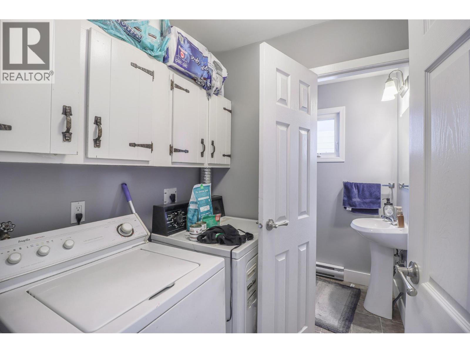 1121 8 Avenue S, Cranbrook