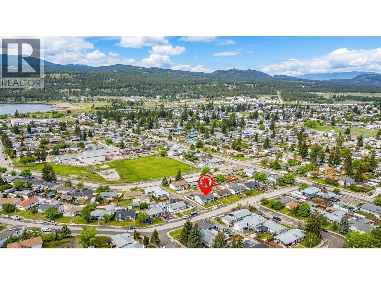 1121 8 Avenue S, Cranbrook