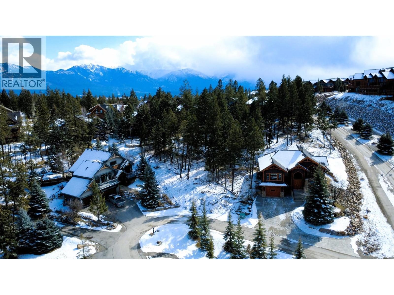2591 Sandstone Manor, Invermere
