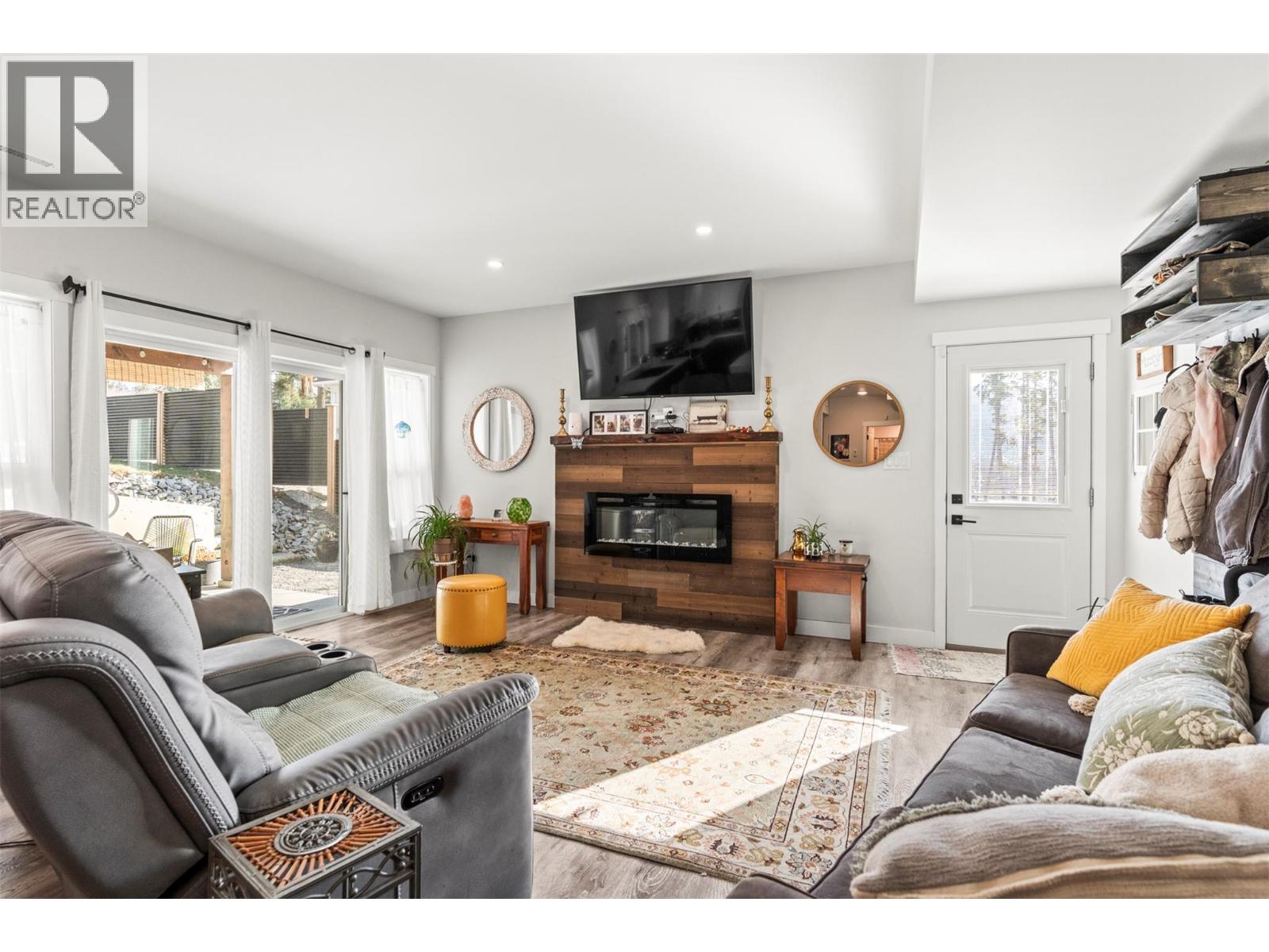  3200 20 Street Northeast, Salmon Arm