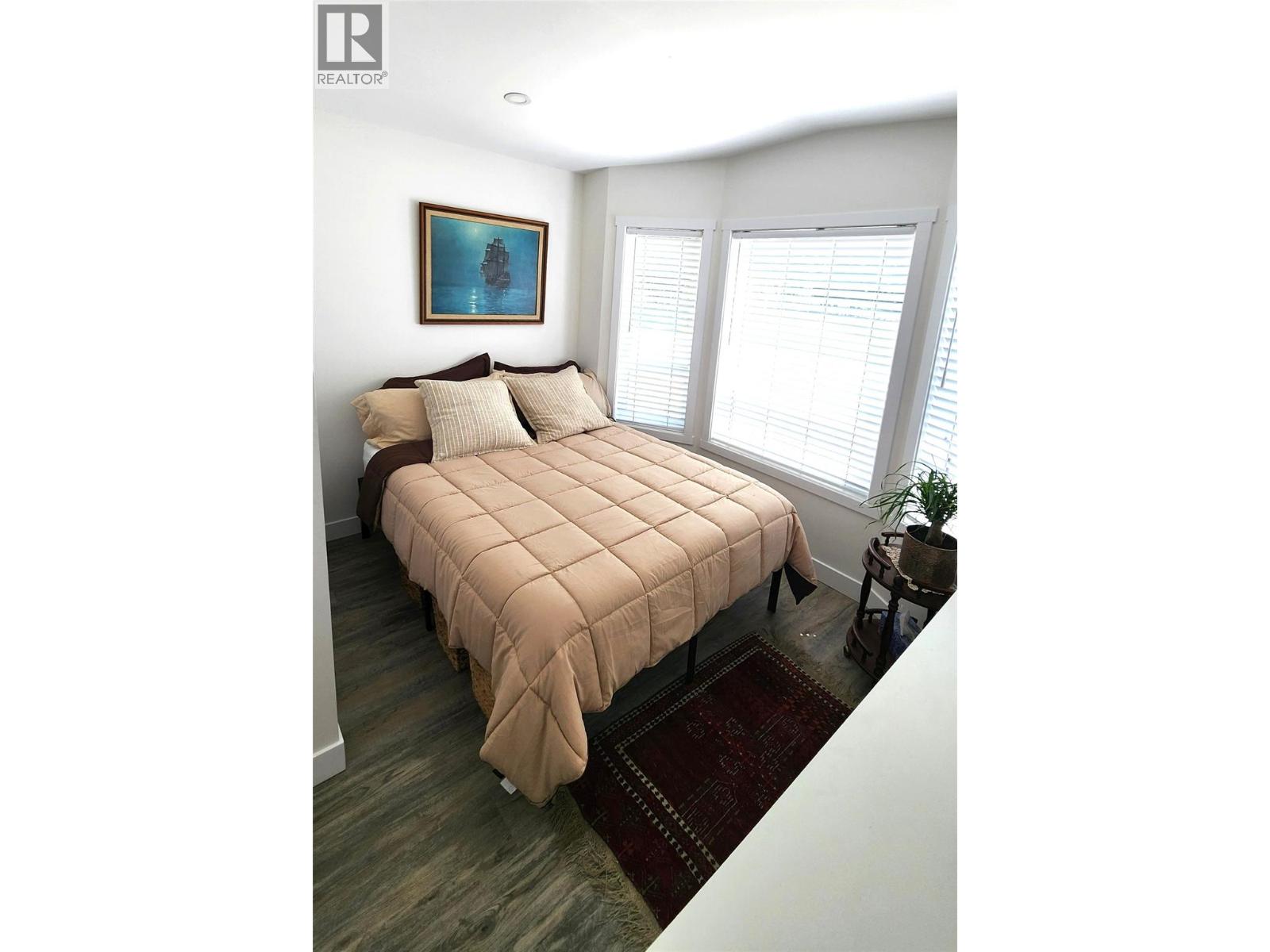 1134 HAWTHORN ROW - 9