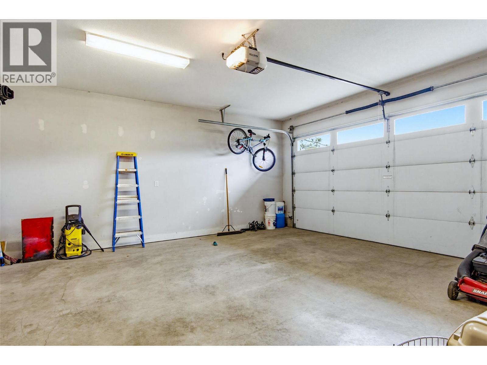 2821 Qu'Appelle Boulevard, Kamloops