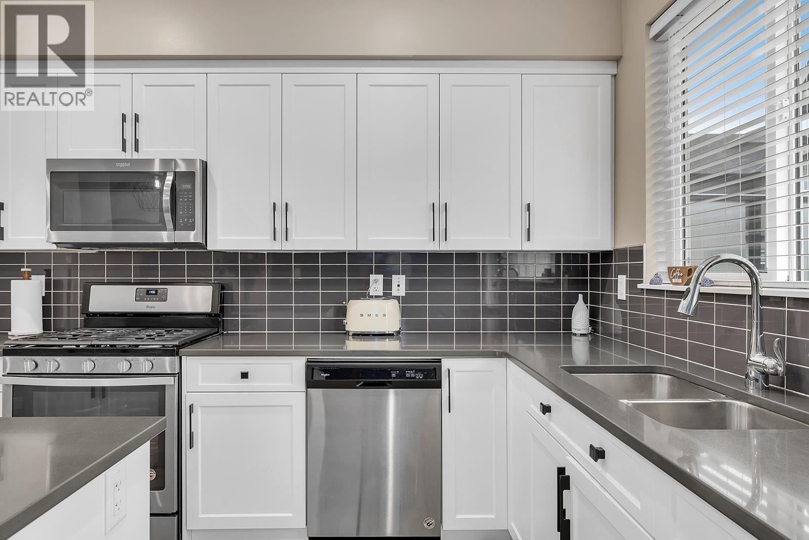 24 2490 Tuscany Drive, West Kelowna