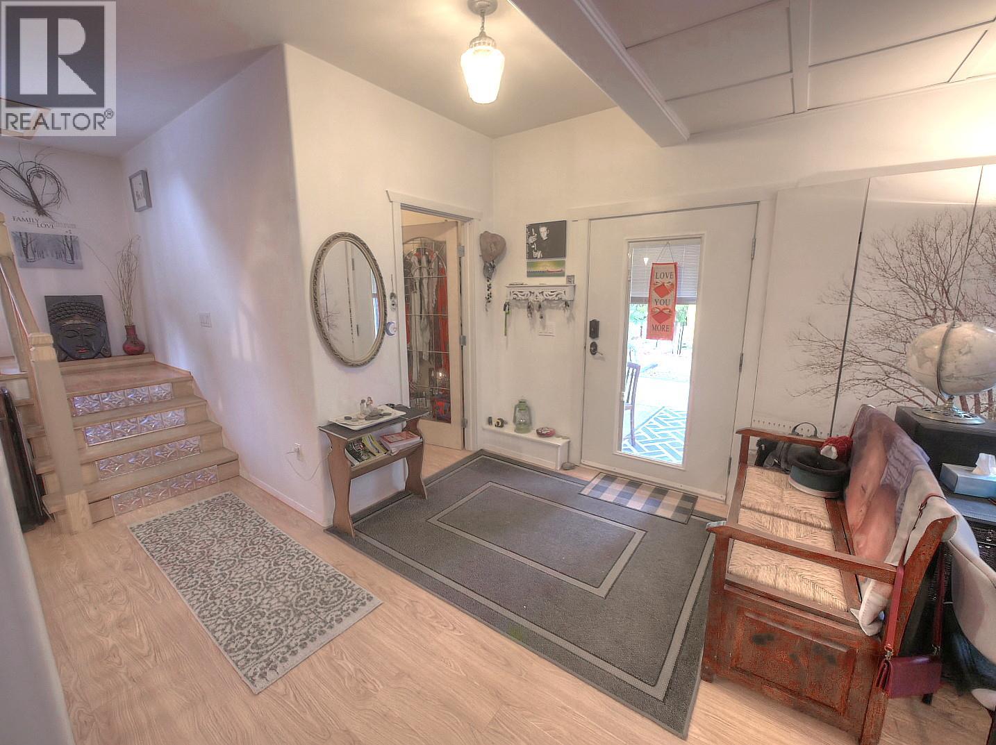  8872 Slocan West Road, Slocan