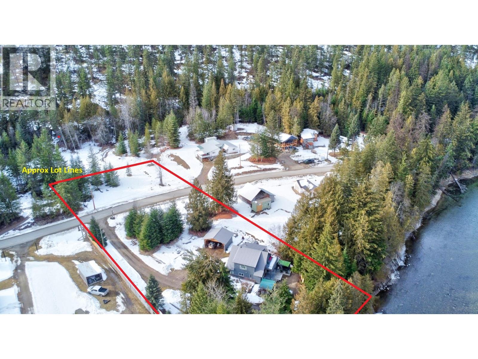  8872 Slocan West Road, Slocan