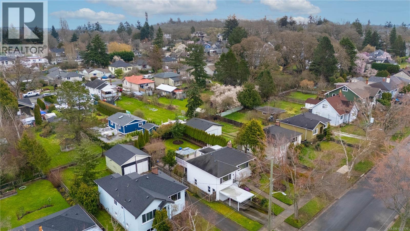 Single Family House for Sale in  Fifth St Victoria 