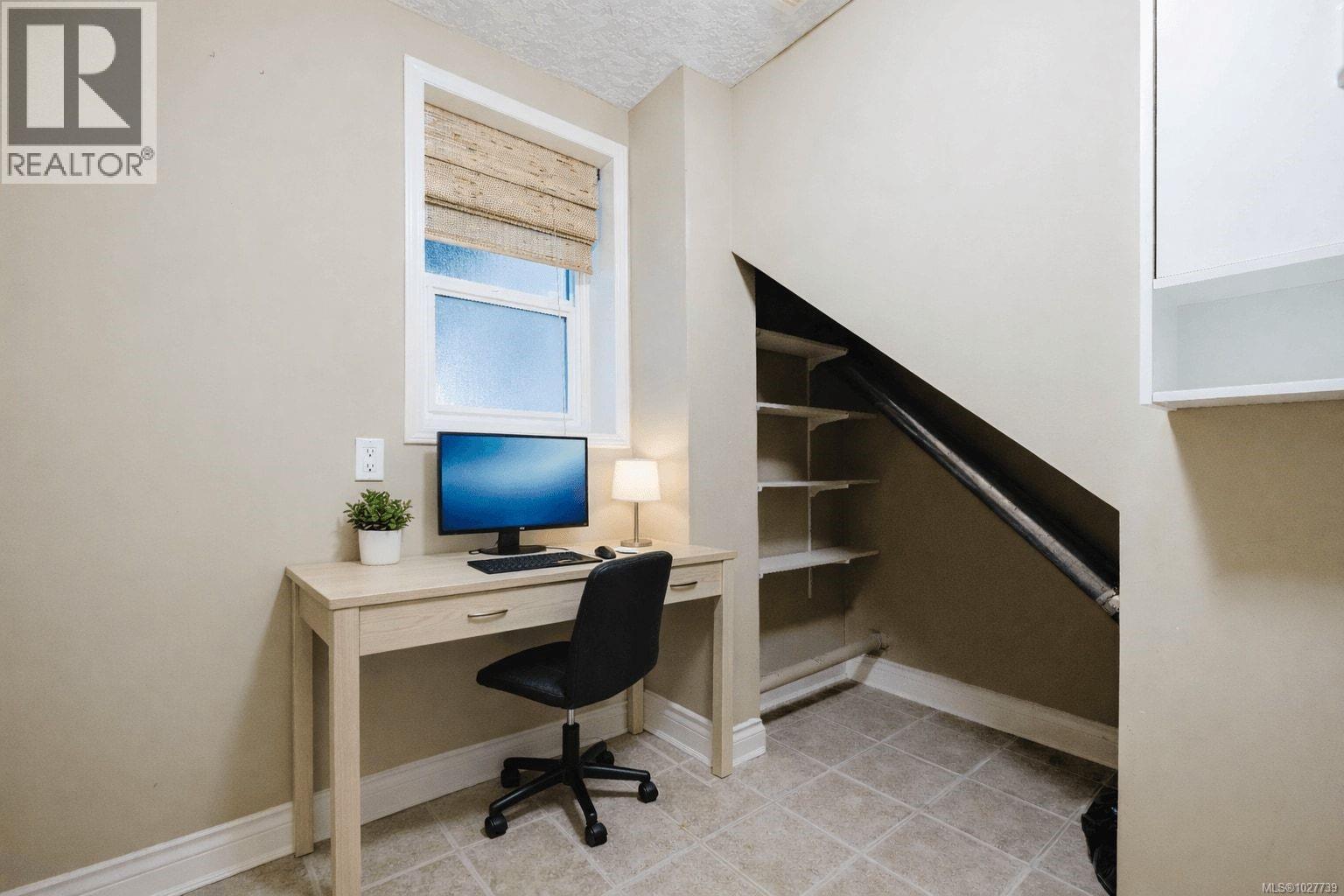 Single Family House for Sale in  Fifth St Victoria 