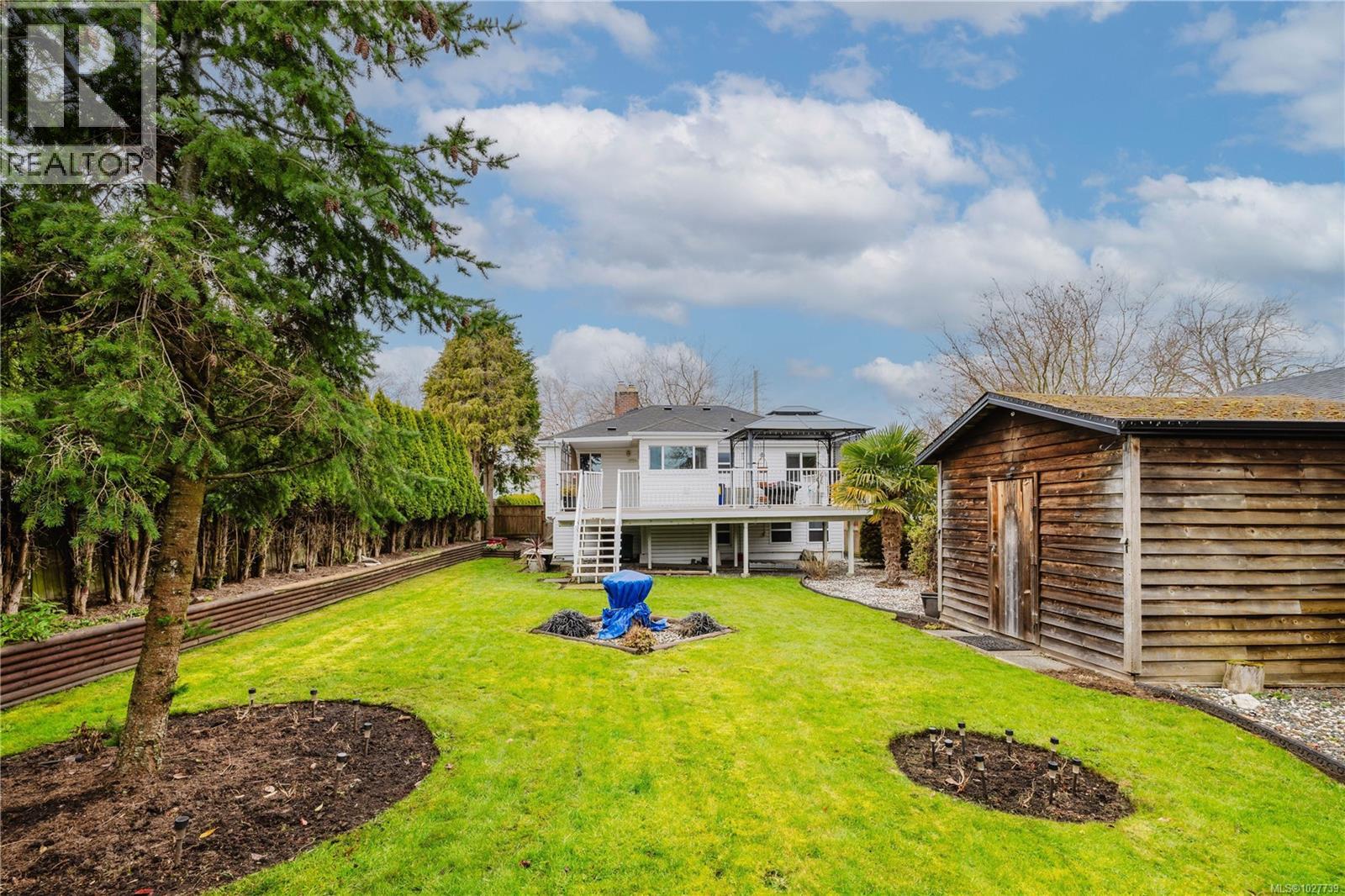 Single Family House for Sale in  Fifth St Victoria 