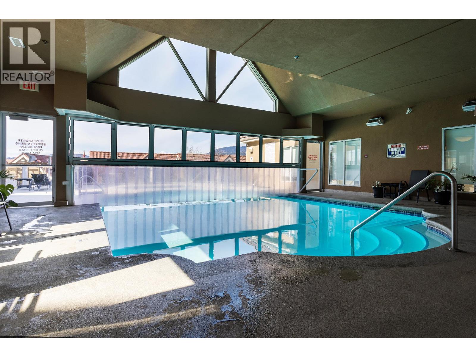 247 1088 Sunset Drive, Kelowna