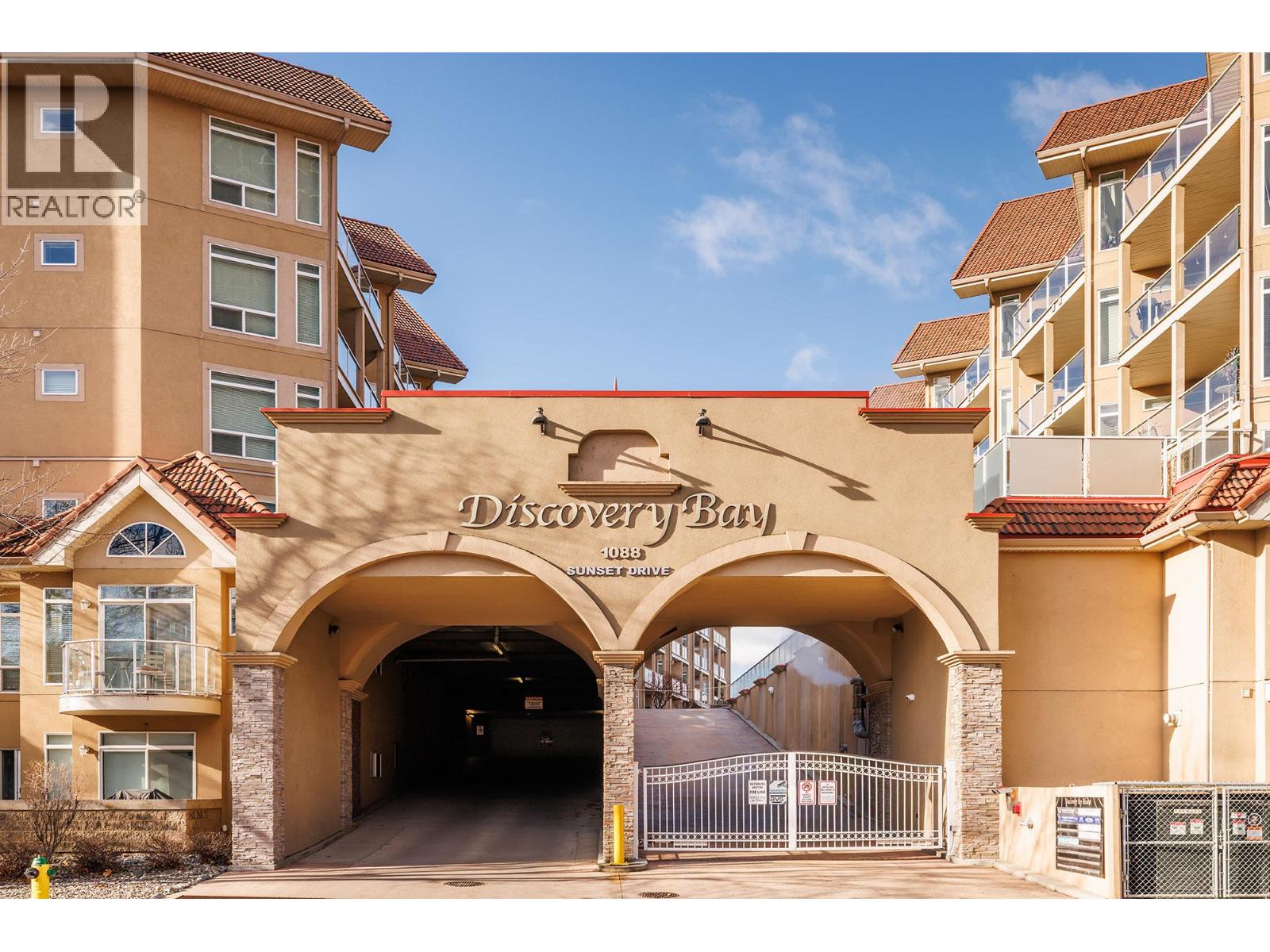 247 1088 Sunset Drive, Kelowna