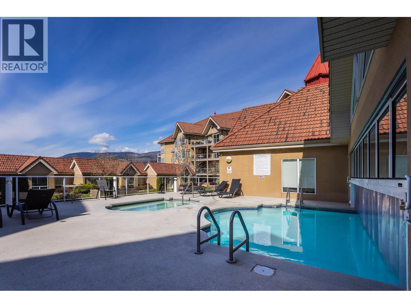 247 1088 Sunset Drive, Kelowna