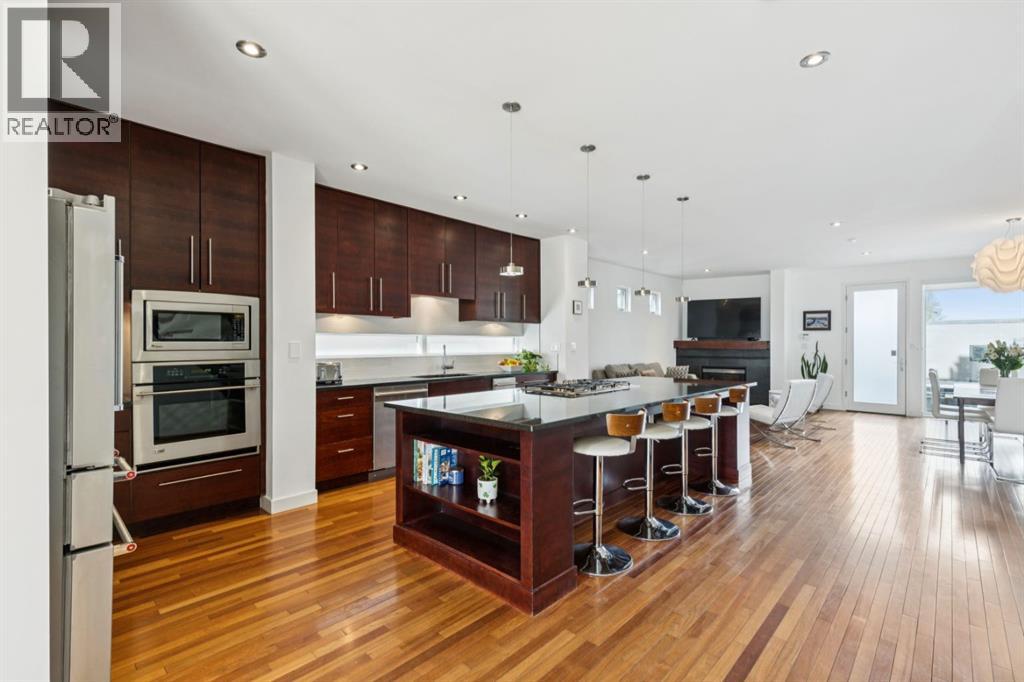 Single Family House for Sale in   Avenue SW Richmond Calgary 