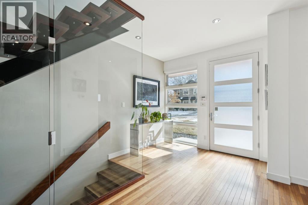 Single Family House for Sale in   Avenue SW Richmond Calgary 