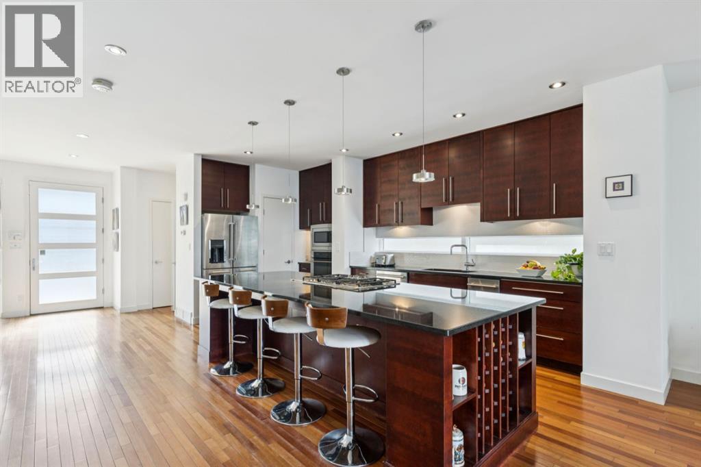 Single Family House for Sale in   Avenue SW Richmond Calgary 