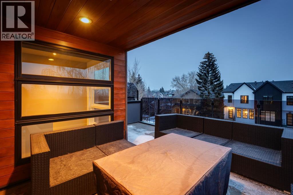 Single Family House for Sale in   Avenue SW Richmond Calgary 