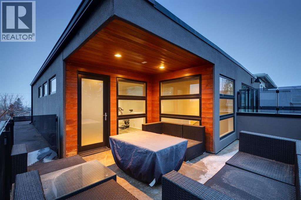 Single Family House for Sale in   Avenue SW Richmond Calgary 